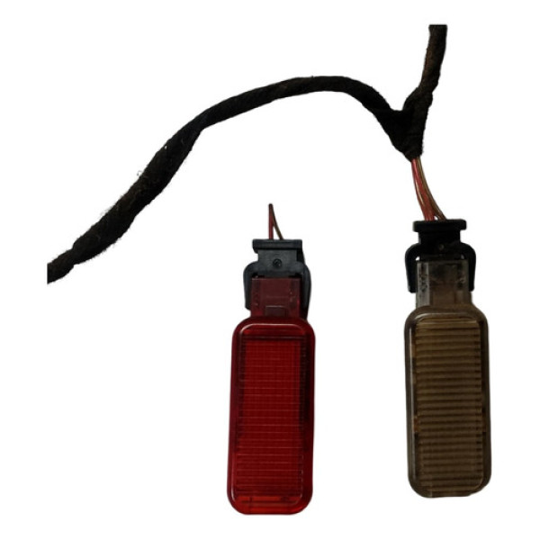 Par Luz Cortesia Lateral Forro Porta Dianteira Audi A3