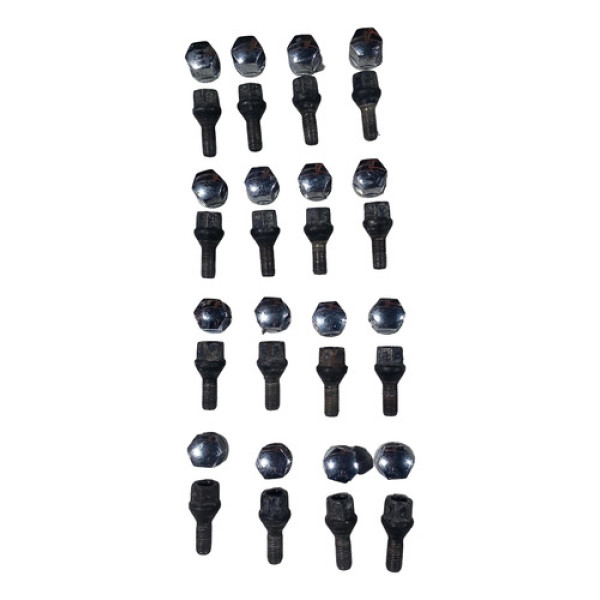 Jogo Kit 16 Parafusos De Roda Renault + Capa Cromada Preto